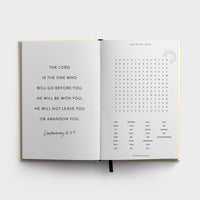Margot + Co - The Wordsearch Book: Hope with Quotes & Scriptures