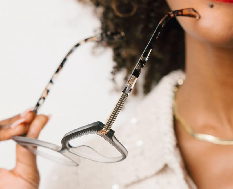 Peepers Marquee - Black/Sand Quartz