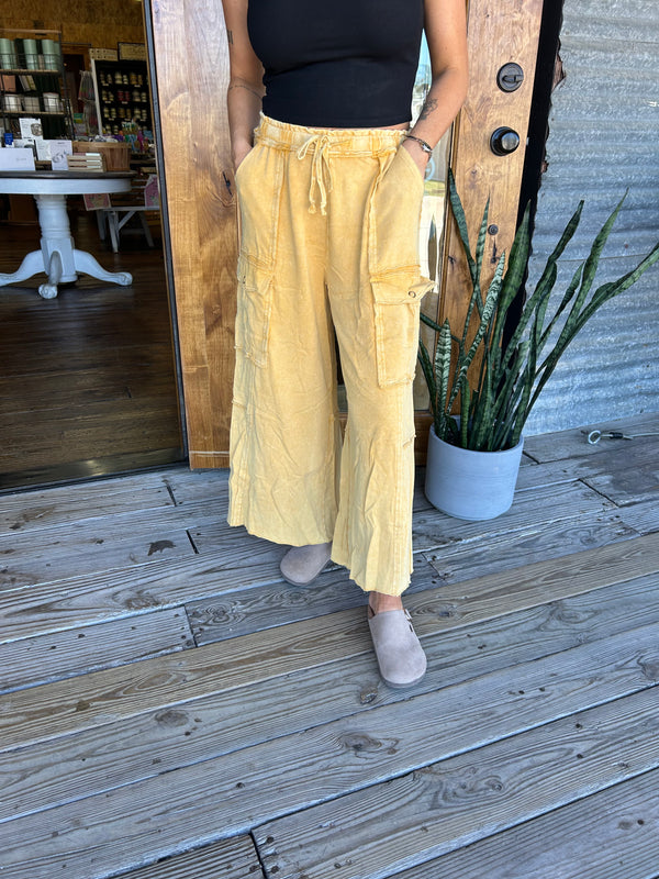 Feeling Good Cargo Pant - Camel