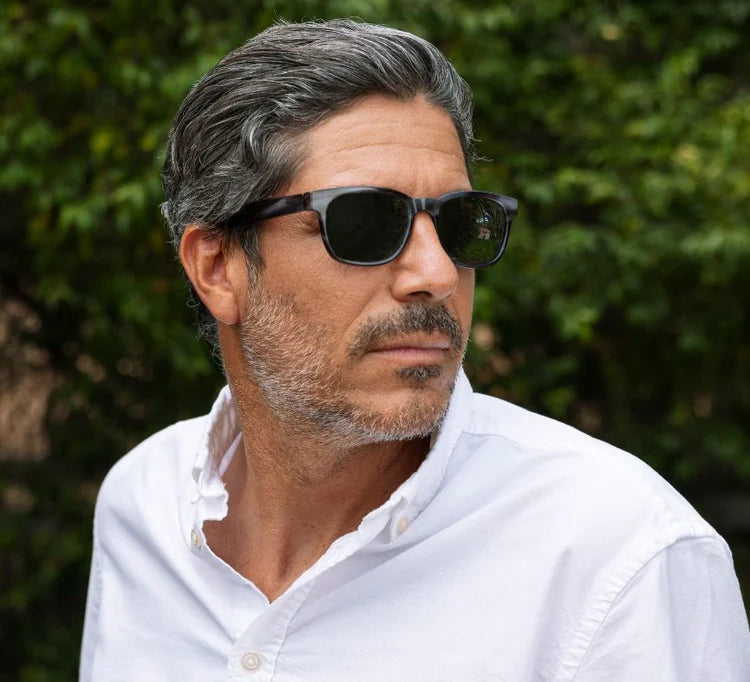 Peepers 18th Hole Sunglasses - Charcoal Horn
