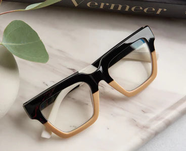 Peepers Take a Bow - Black/Tan