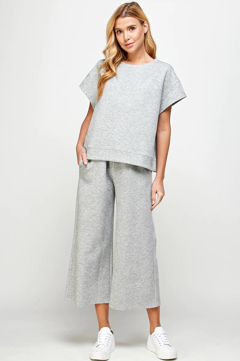 Plus Textured Cropped Wide Pants - Grey