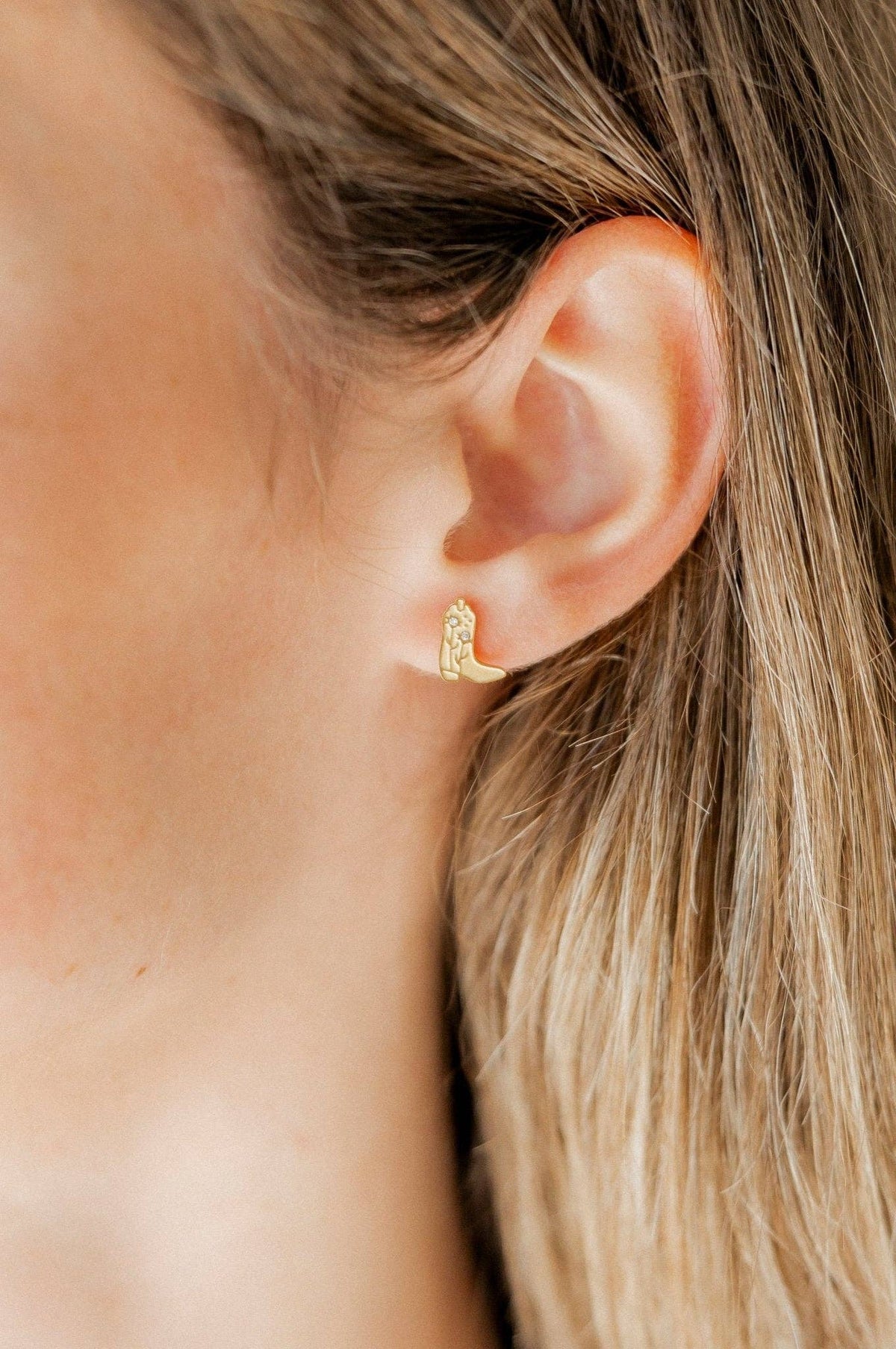 Screwback Stud Earrings - Daisy Cowgirl Boot