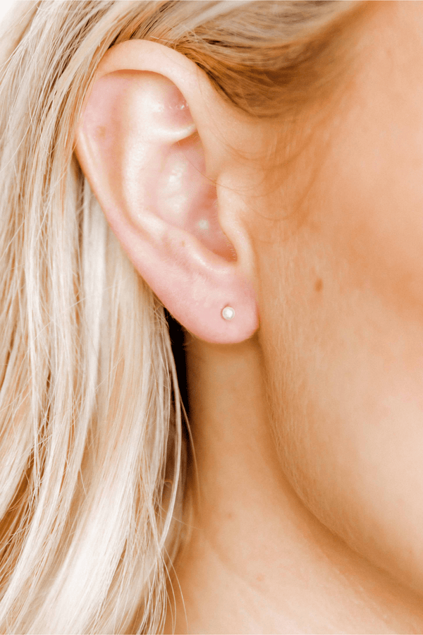 Screwback Stud Earrings - Payton Pearl White 3mm