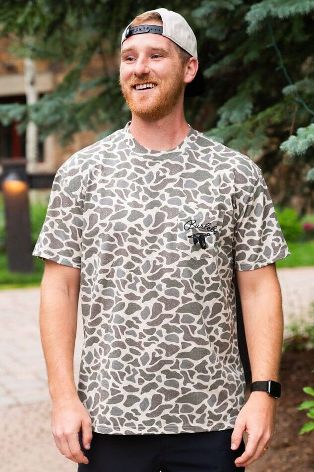 Short Sleeve Outdoors Pocket Tee - Classic Deer Camo