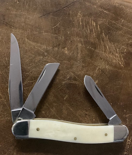 White Bone Stockman - 3 5/8"